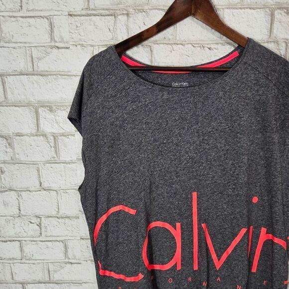 Calvin Klein Performance top - Picture 2 of 11